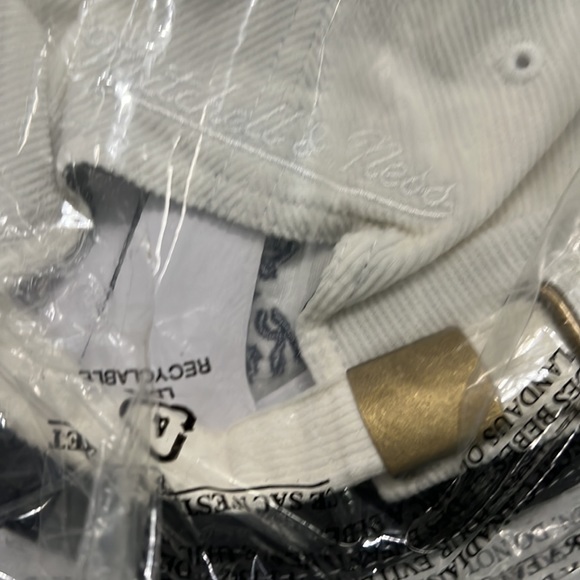 BorneXRaised - Picture 3 of 3